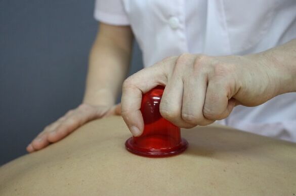 cupping masaža za osteohondrozo hrbtenice